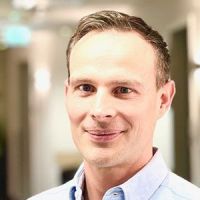 Dr. med. Phillip Marks